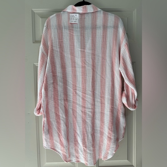 Coastal Comfort Pink and White Striped Button Down Shirt or Coverup Sz Medium - Picture 3 of 3
